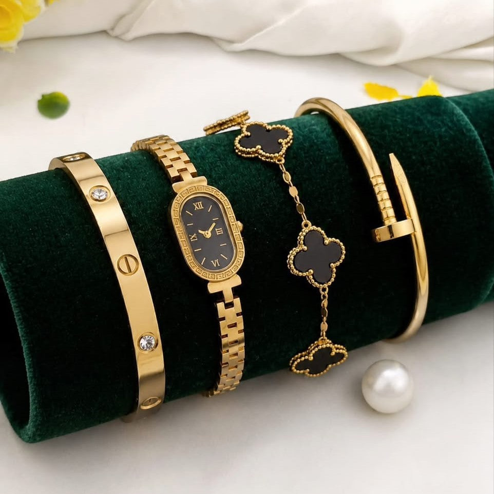 Luxury Gold Jewelry Set Advertisement